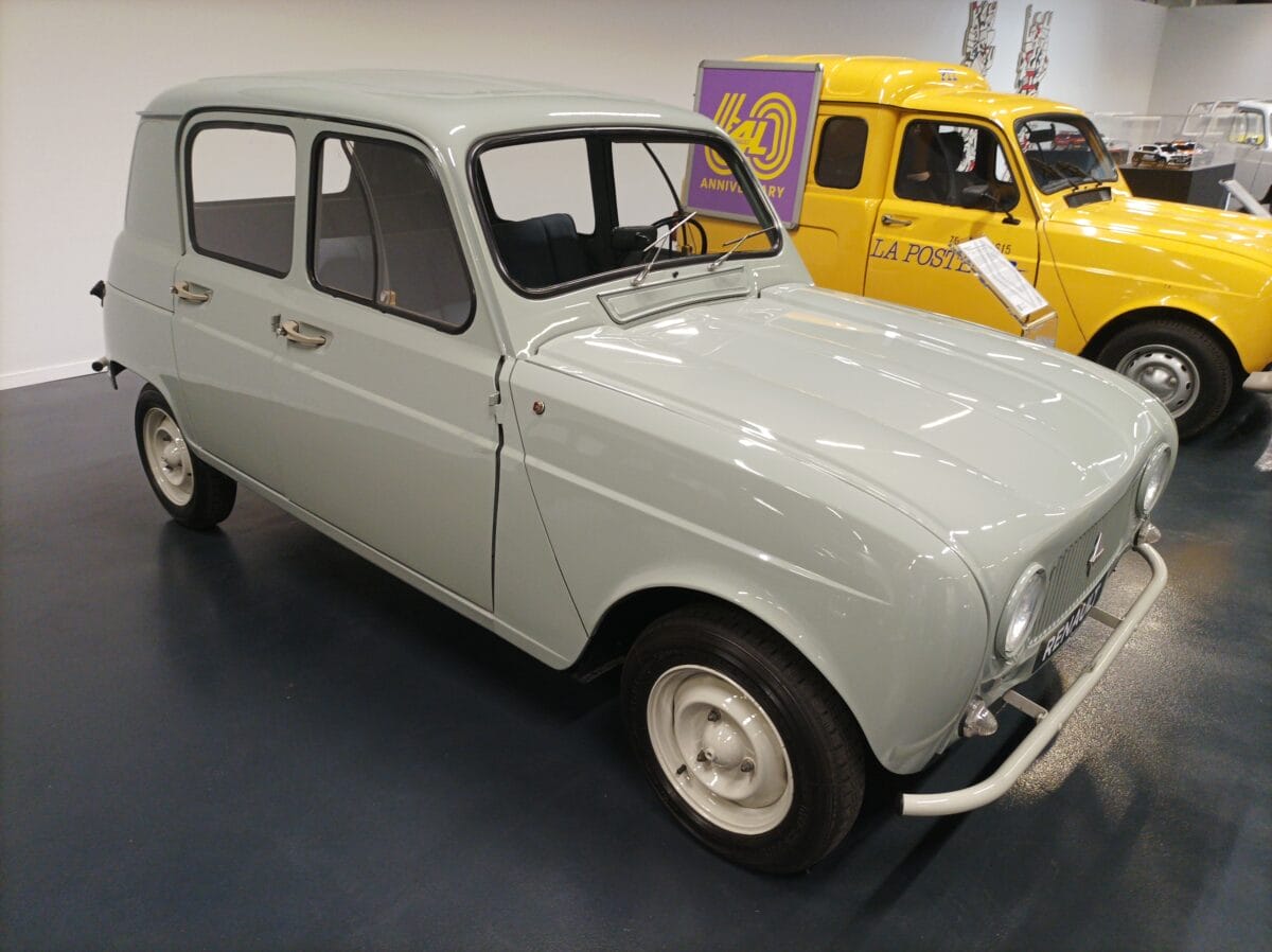 Renault 4 y su hermano R3