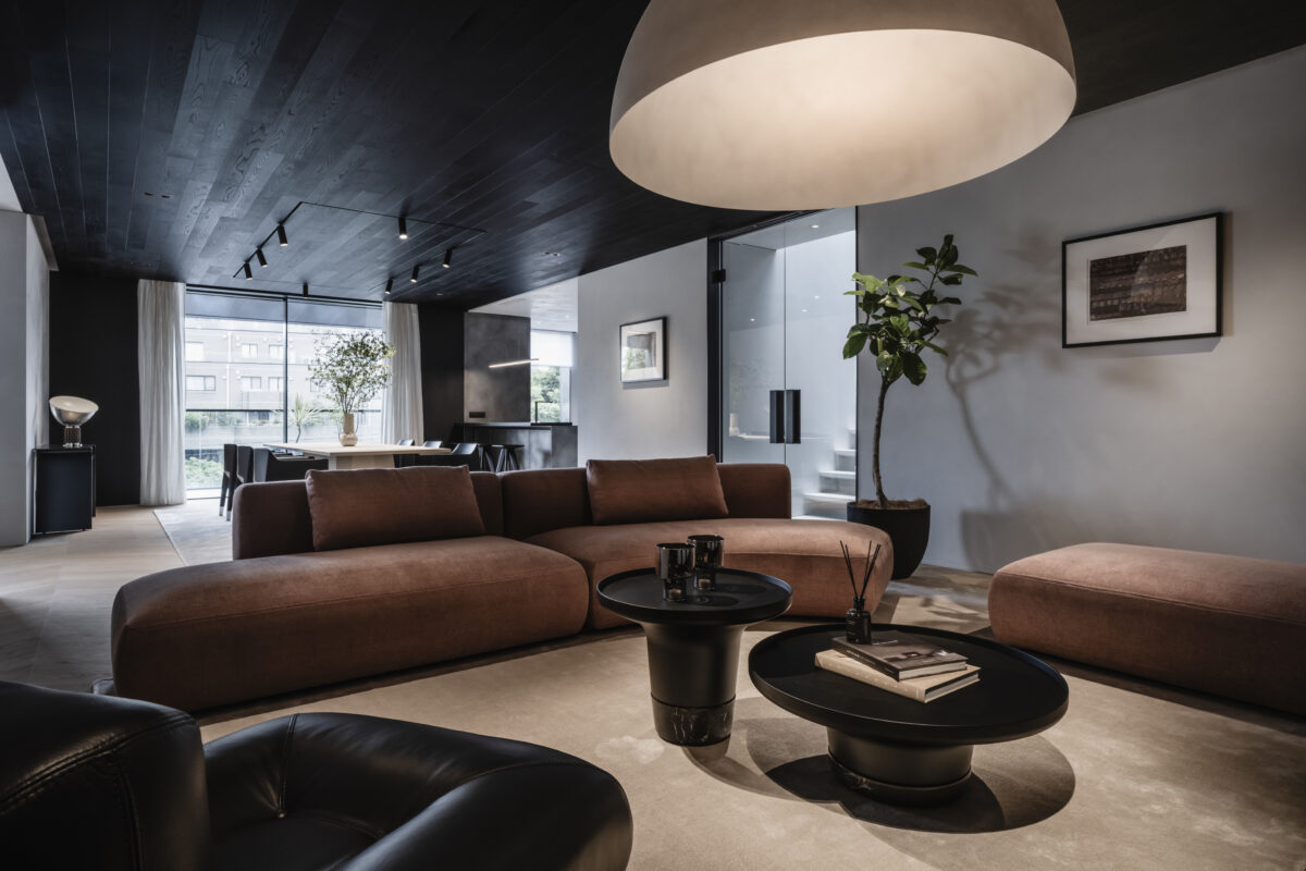 Aston Martin, de los supercoches al ladrillo