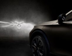 CUPRA-upgrades-Formentor-and-Leon-with-Matrix-LED-Ultra-headlights-Front-Cross-Traffic-Assist-and-new-Dark-Void-colour_01_HQ