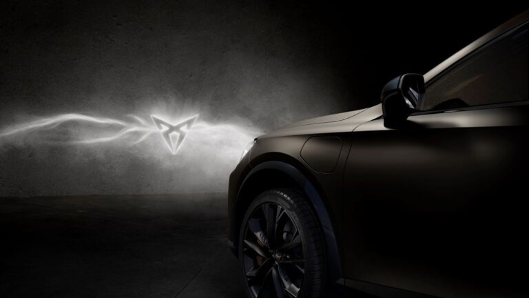 CUPRA upgrades Formentor and Leon with Matrix LED Ultra headlights Front Cross Traffic Assist and new Dark Void colour 01 HQ