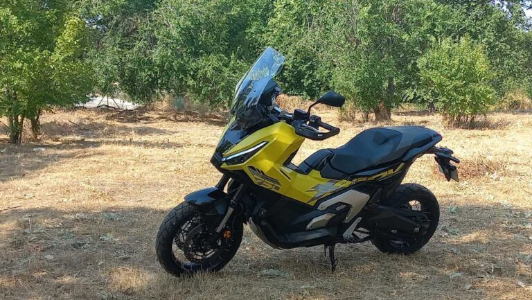 Honda XADV 750 14