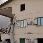 ¿Qué hago si me pilla un terremoto en el coche?
