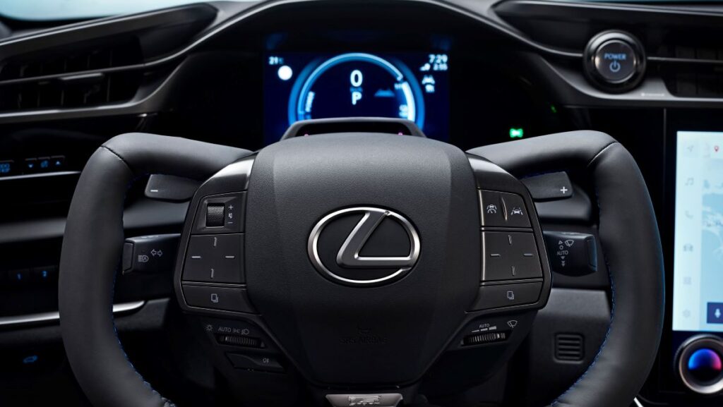 Lexus RZ