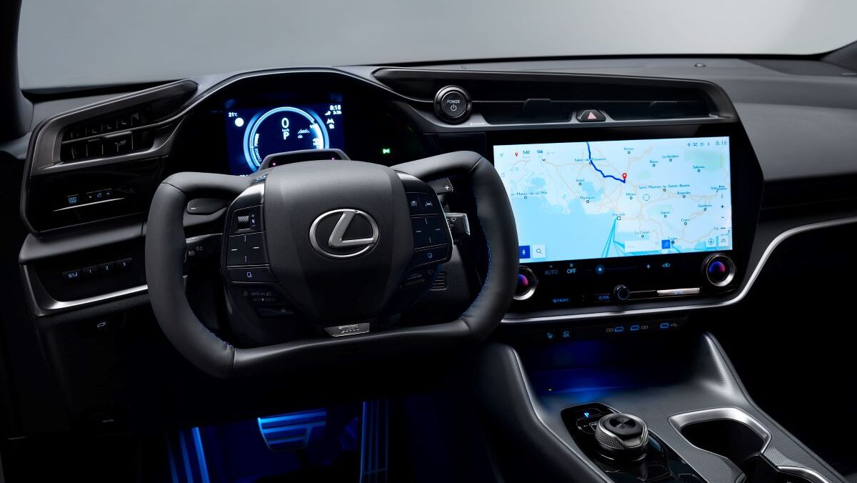 Lexus RZ