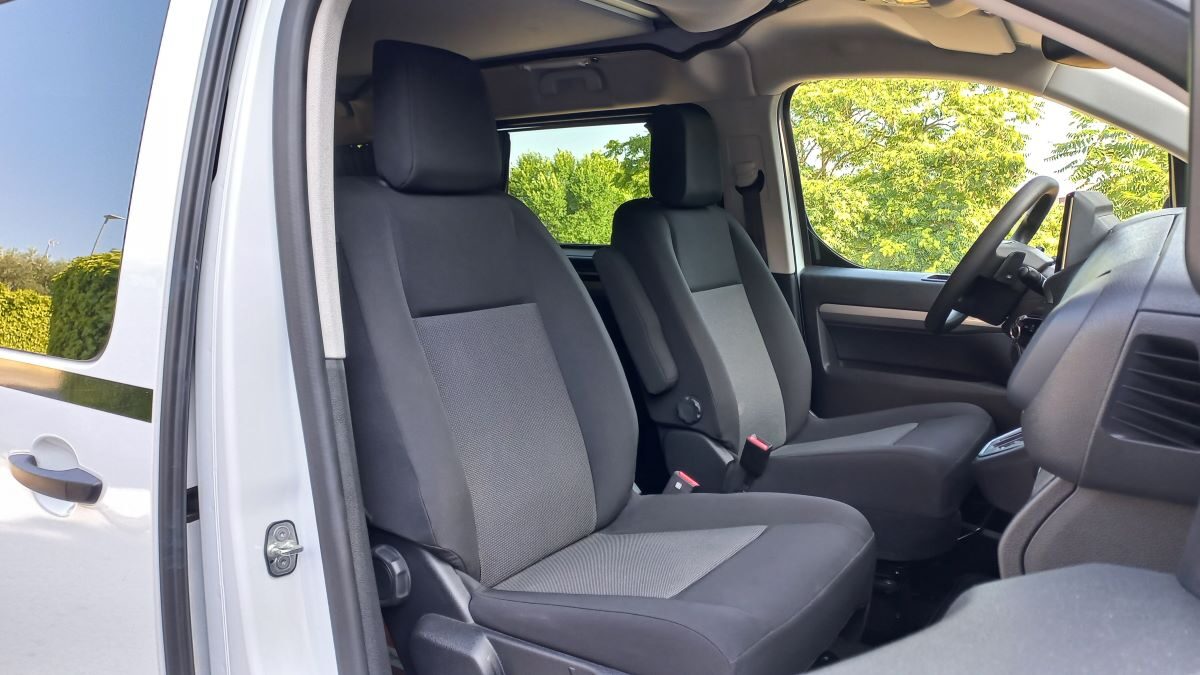 Toyota Proace Verso Nomad+ by Tinkervan