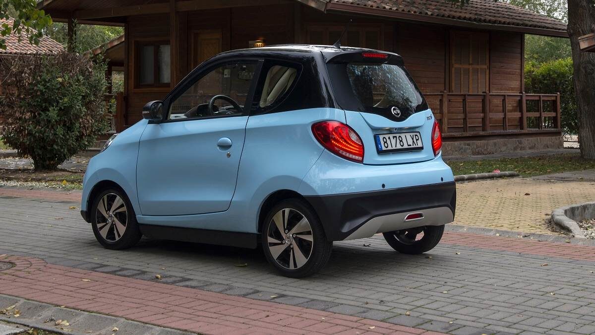 Invicta D2S coche eléctrico