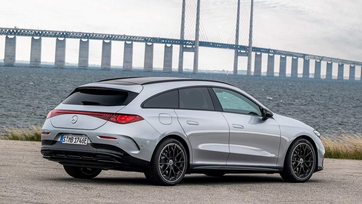 mercedes benz cla 350 shooting brake with eq technology amg line933