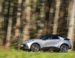 1920 toyotac hrplug inhybrid30