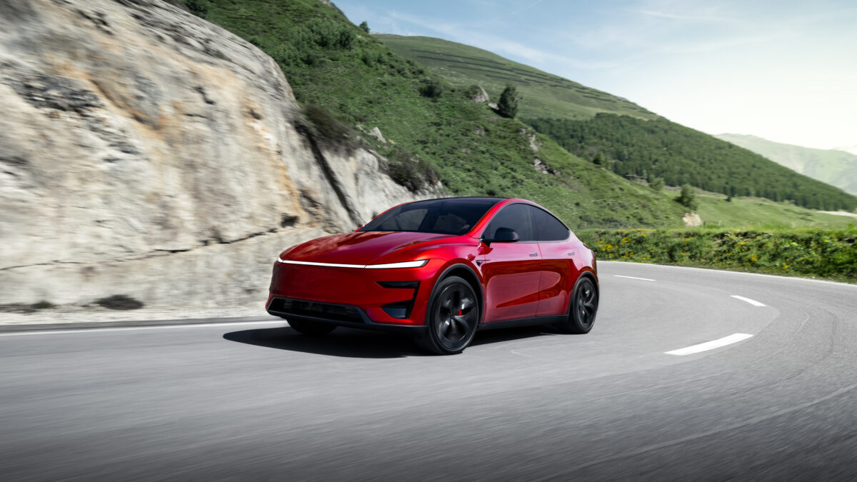 Model Y Performance by Tesla
