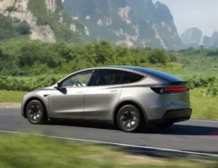 Así es el Model Y alargado y de seis plazas que quiere rearmar a Tesla en China y podría arrasar en Europa Tesla Model Y largo china apertura