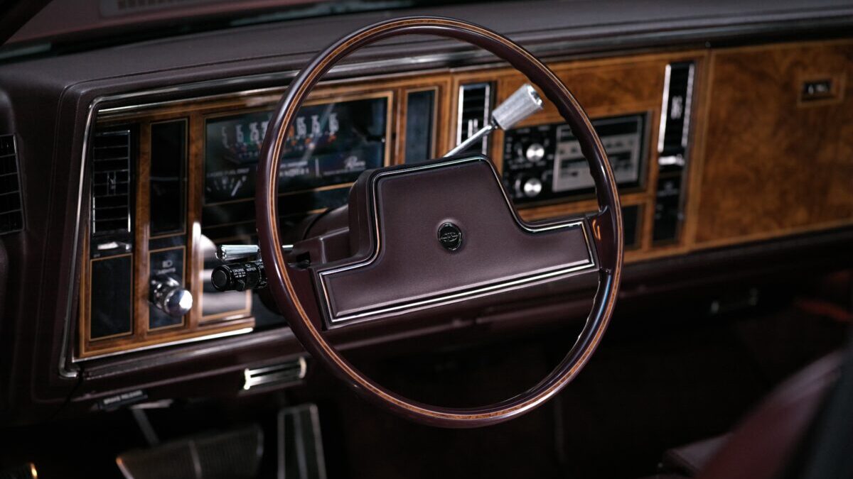 Los 10 salpicaderos más curiosos de los años 70 y 80