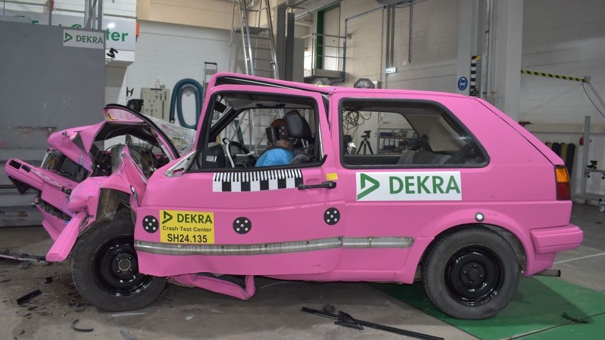 dekra crash test golf ii 1