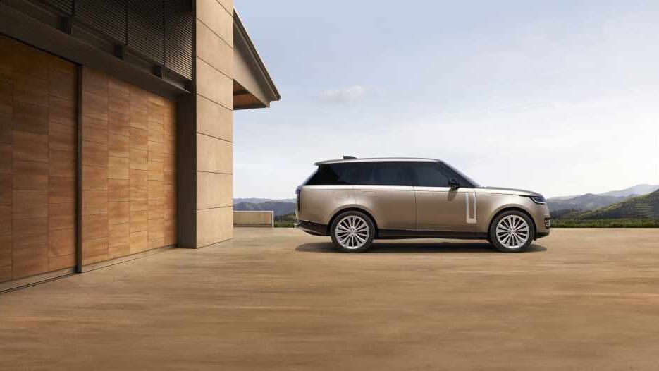 RR 22MY 01 Exterior 261021 117 DX