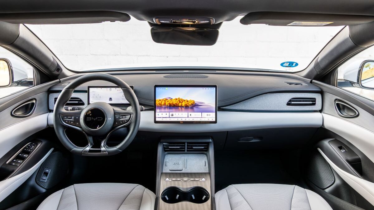 SEAL 6 DM i Interior (1)