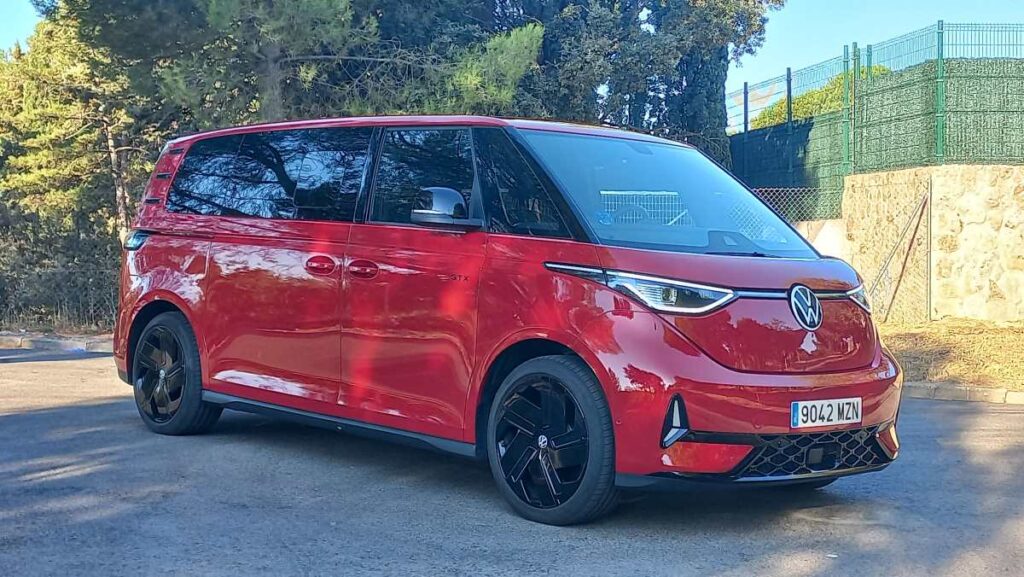 Volkswagen ID. Buzz GTX (1)