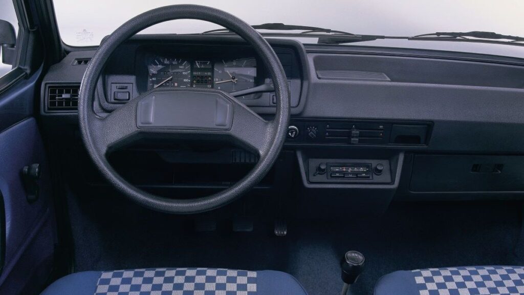 volkswagen_polo_coupe_5-1024x576.jpg