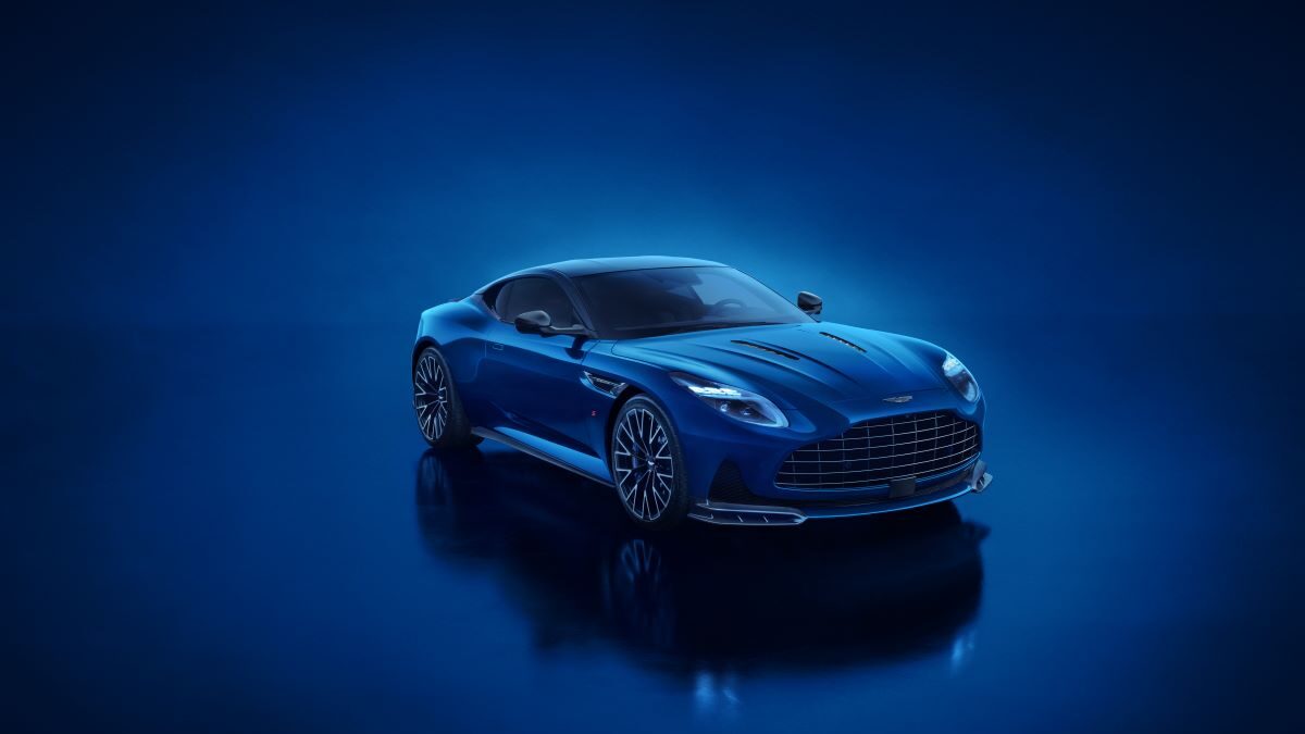 Aston Martin DB12 S 02