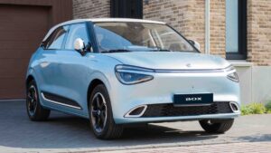 BOX Dongfeng DSC 9834 Portrait MatriculaBOX