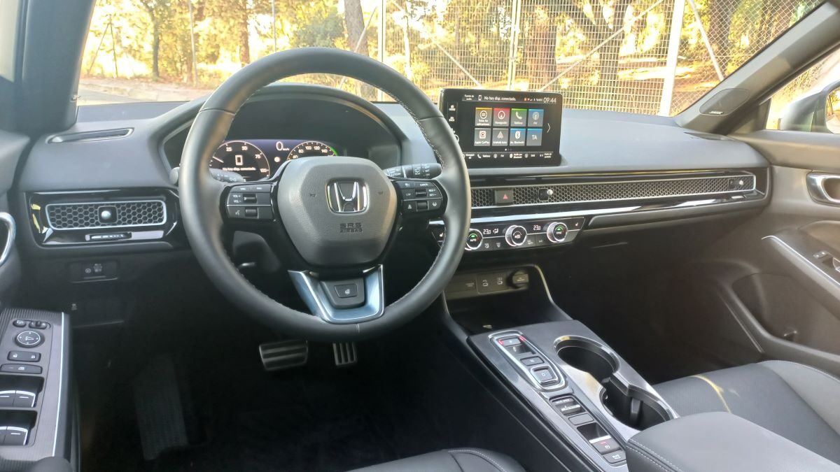 Honda Civic 2025 (3) Honda Civic 2025 (3)