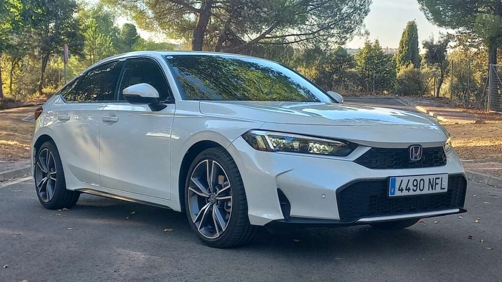 Honda Civic 2025 (4)