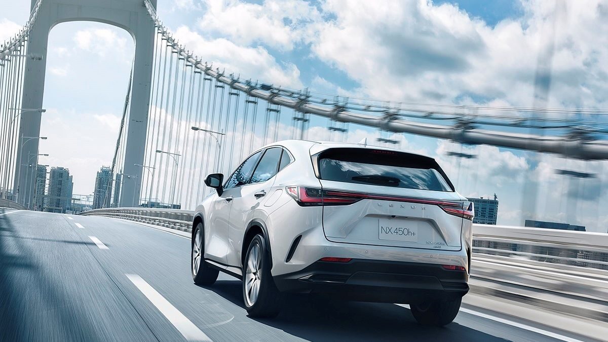 Lexus NX 450h+ (5)