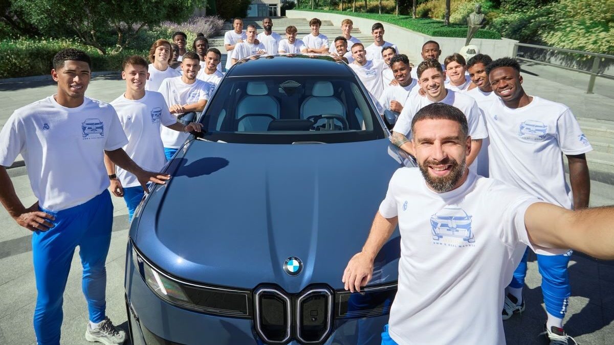 P90622030 highRes selfie grupal con bm