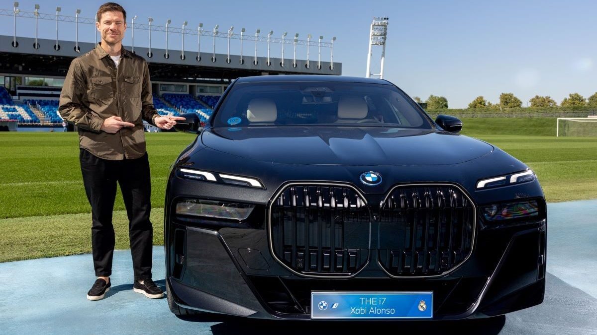 P90622104 highRes xabi alonso y el i7