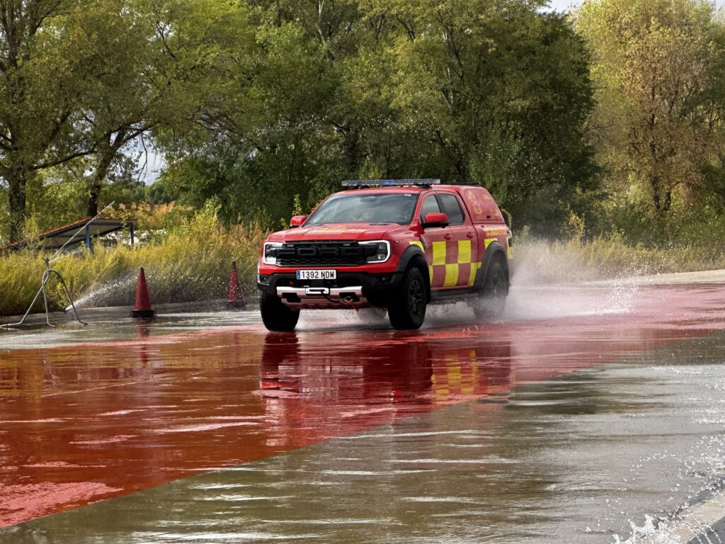Prueba Agua Ford Raptor Bomberos