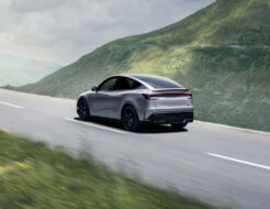 Llega el Tesla Model Y con mayor autonomía: 657 km Tesla New Model Y Performance
