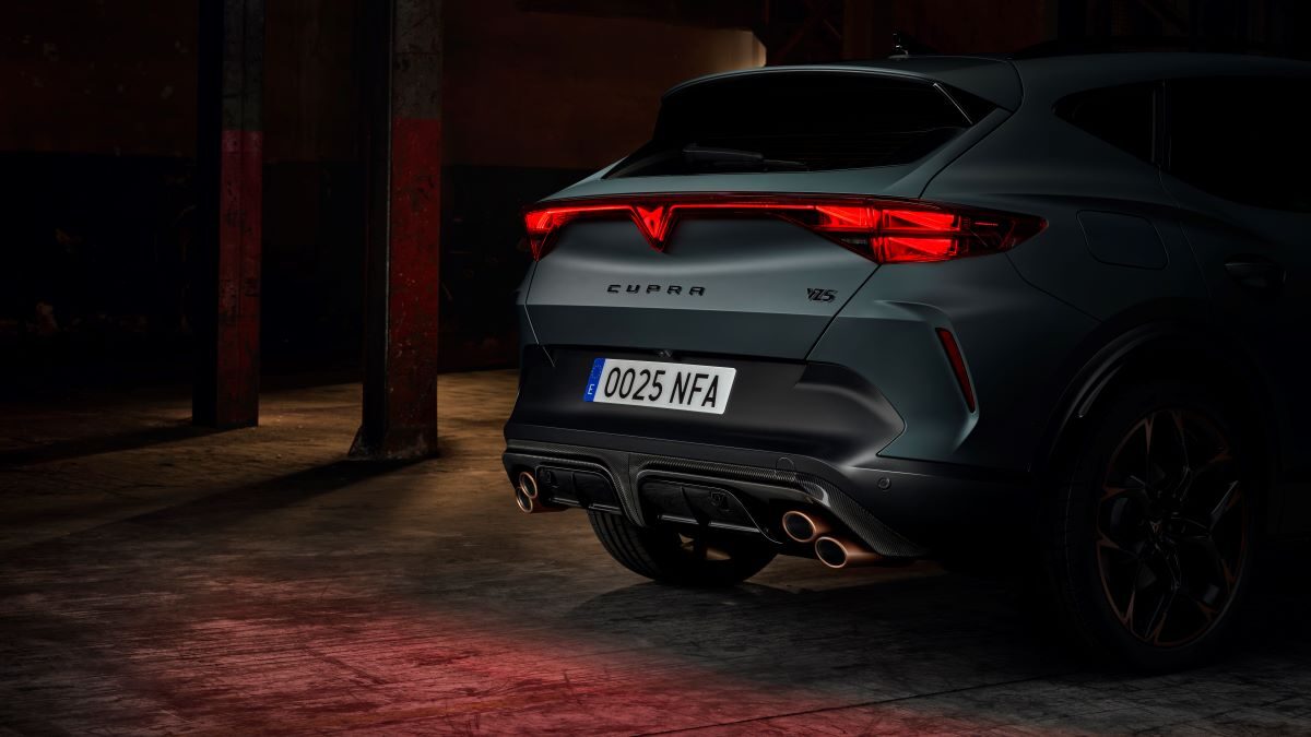 The new CUPRA Formentor VZ5 marks the return of the iconic 5 cylinder 03 HQ