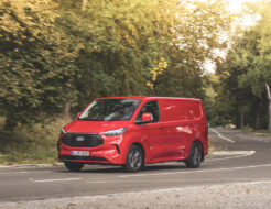 El nuevo Ford Transit podría compartir tecnología con el Renault Master ford transit custom limited 47