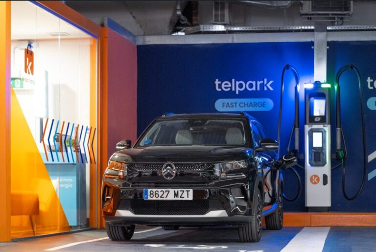 parking Colon EV Fast Charge