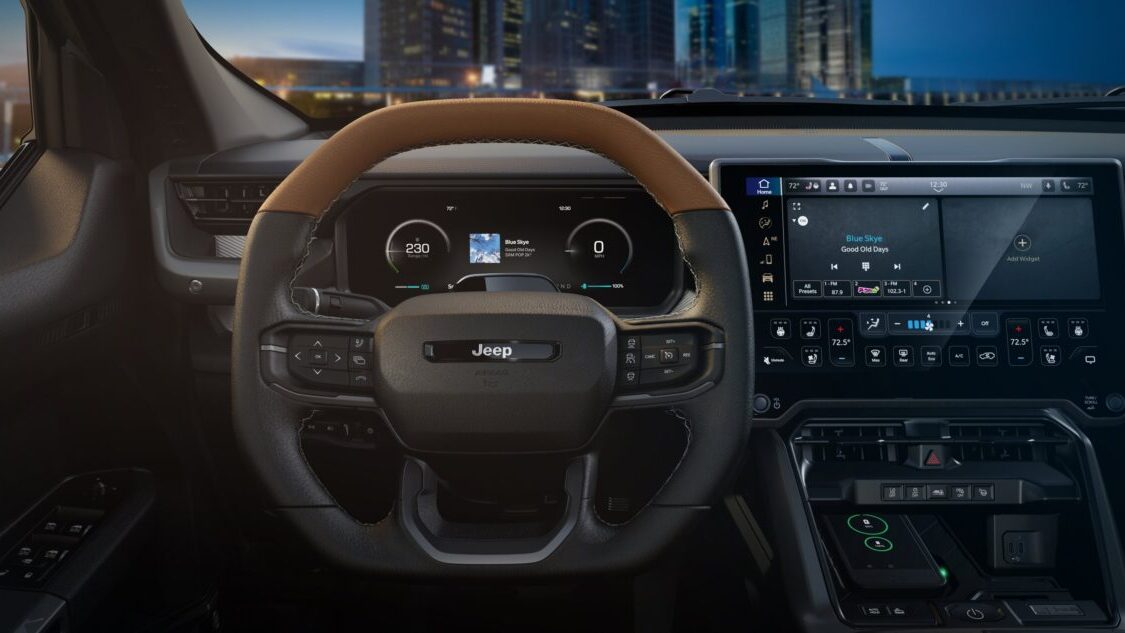 Jeep Recon Moab interior 