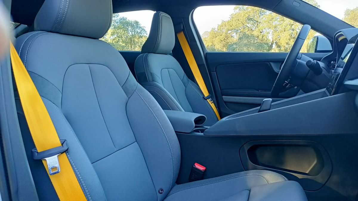 Polestar 2 (3) Polestar 2 (3)