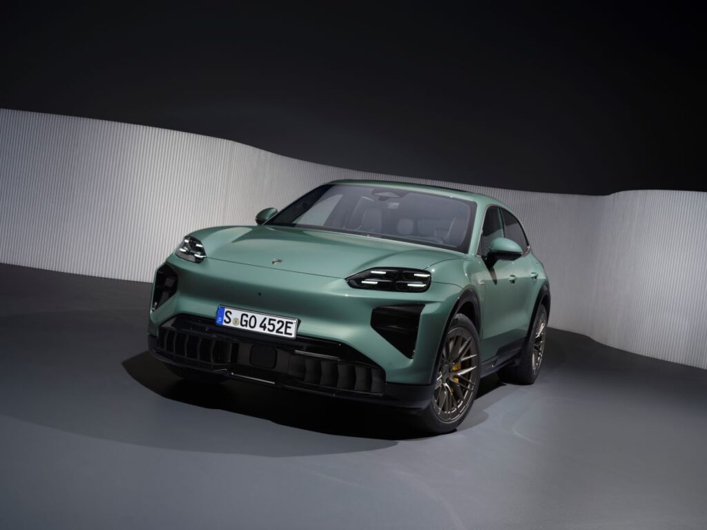 Porsche Cayenne Turbo 018