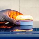 V-16 conectada: las multas y sanciones que pueden caer si no llevas la nueva luz de emergencia en 2026