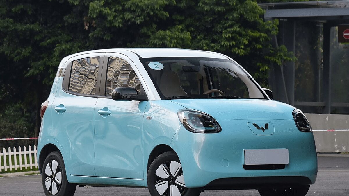 Wuling Hongguang Mini EV 4 Doors 3