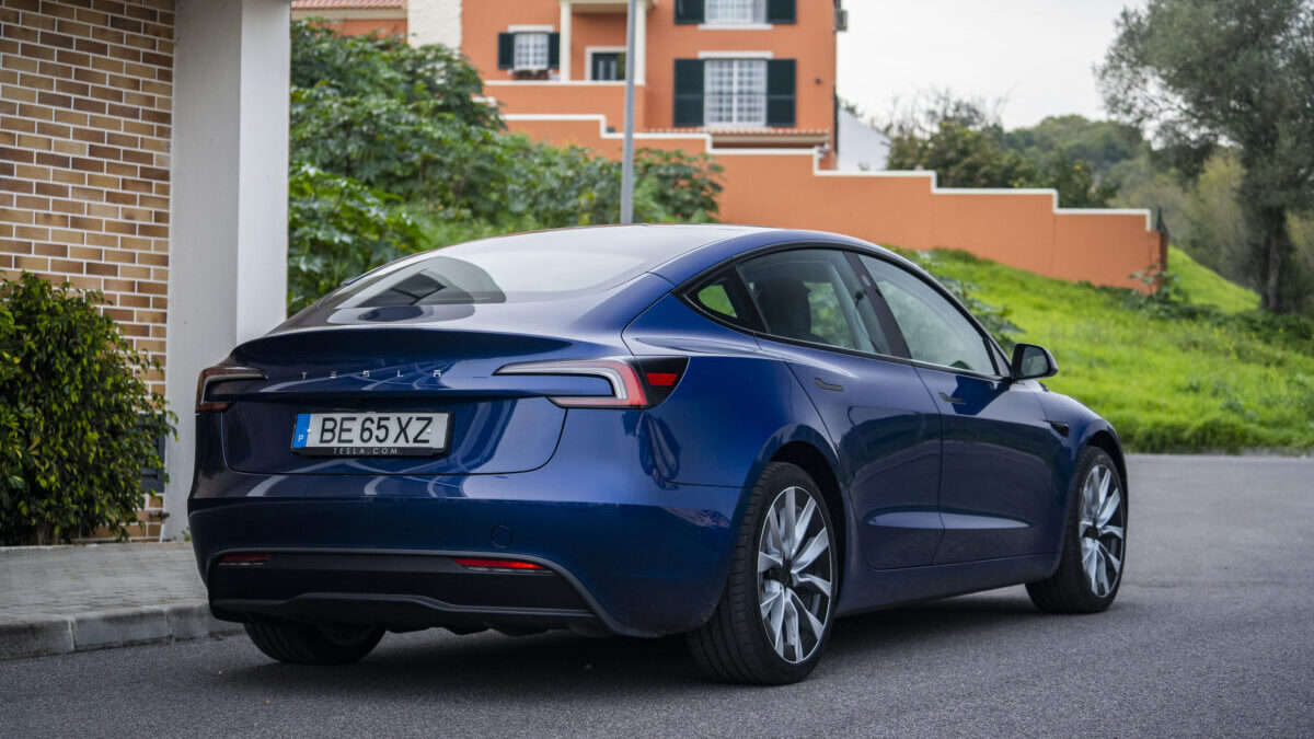 Tesla model 3 233. Tesla suspende en las ITV Tesla model 3 233. Tesla suspende en las ITV