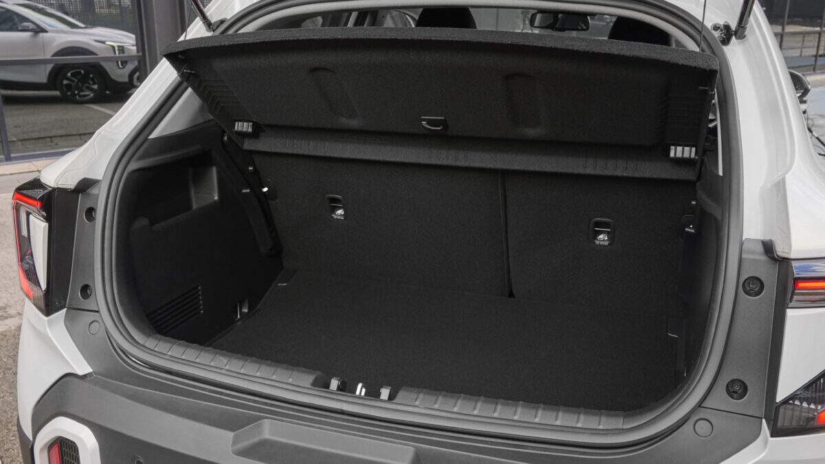 maletero KIA STONIC 2026 SUV