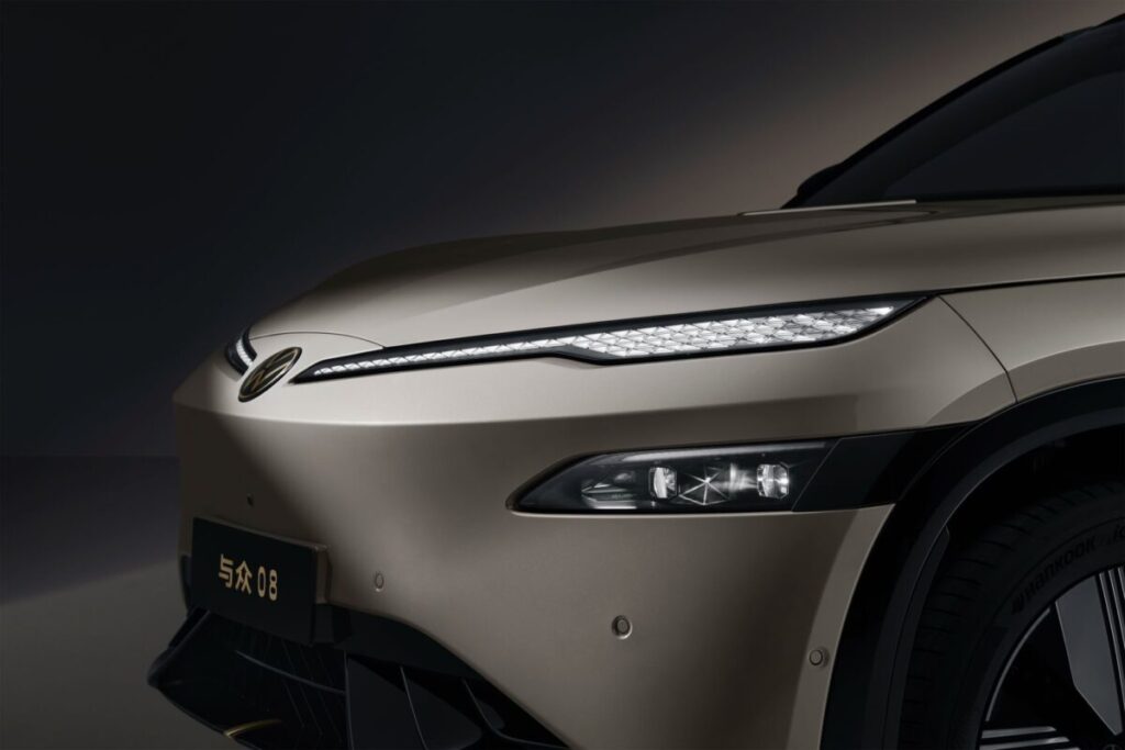 Volkswagen ID. UNYX 08