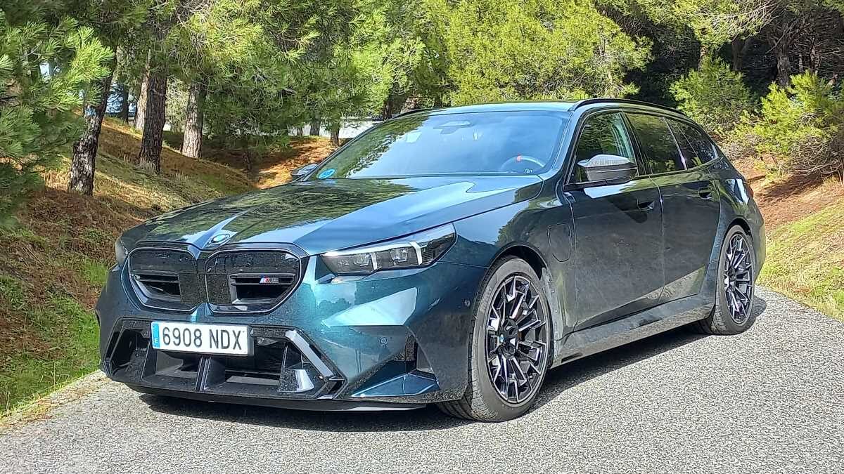BMW M5 Touring (1)