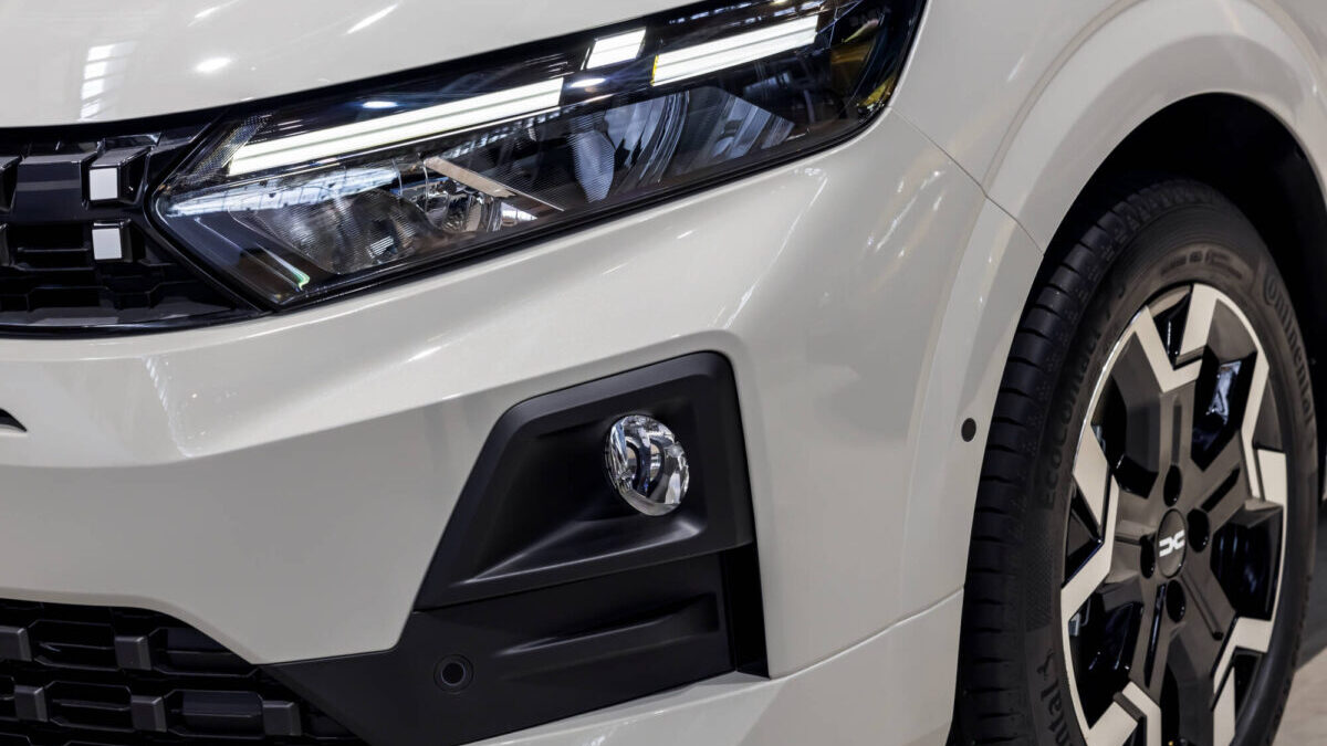 Con el Sandero puedes reducir un 40% tu factura de combustible Con el Sandero puedes reducir un 40% tu factura de combustible