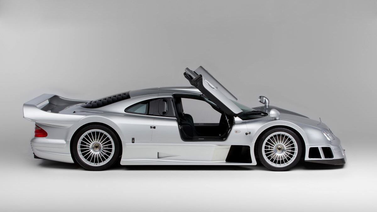mercedes benz clk gtr amg road version 2