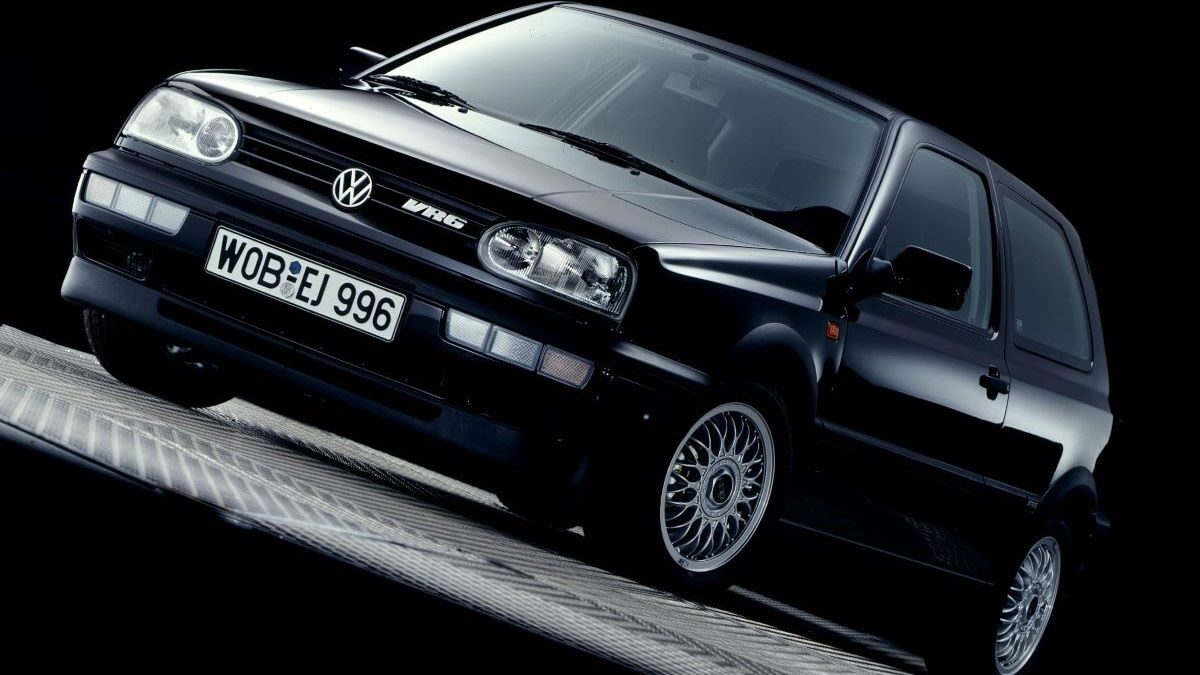 volkswagen golf vr6 3 door 19