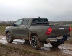Toyota Hilux: la prueba de despedida que nos ha hecho sonreír 20260127 170445