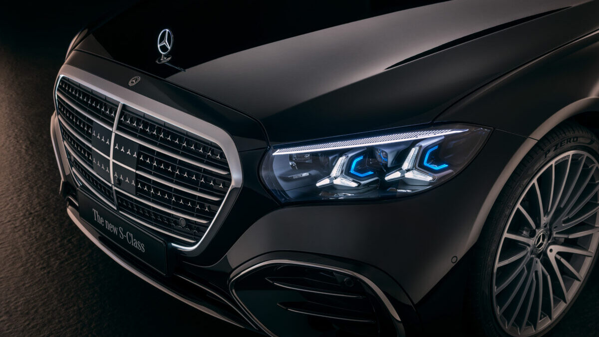 Die neue Mercedes Benz S Klasse: Verfeinert bis in jedes Detail The new Mercedes Benz S Class: Refined in every detail.