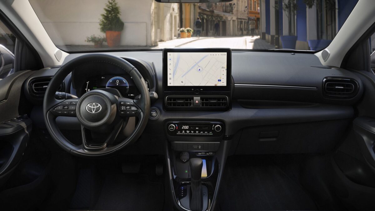 Toyota Yaris (interior)