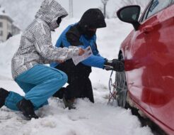 Pregunta de barra de bar: ¿En qué ruedas se ponen las cadenas? Tracción delantera, trasera o total cadenas de nieve