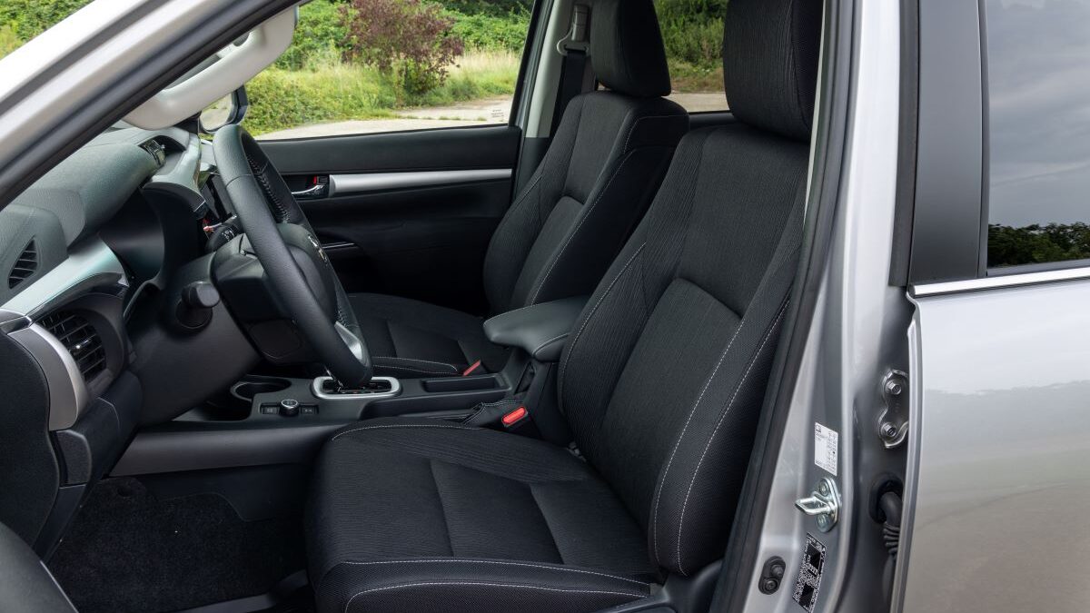 toyota hilux hybrid double cab 7