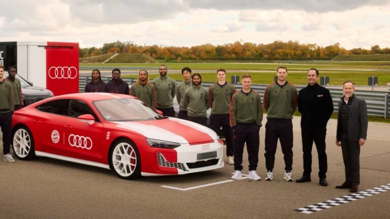 07 audi uebergabe fcbayern 251015 baumann